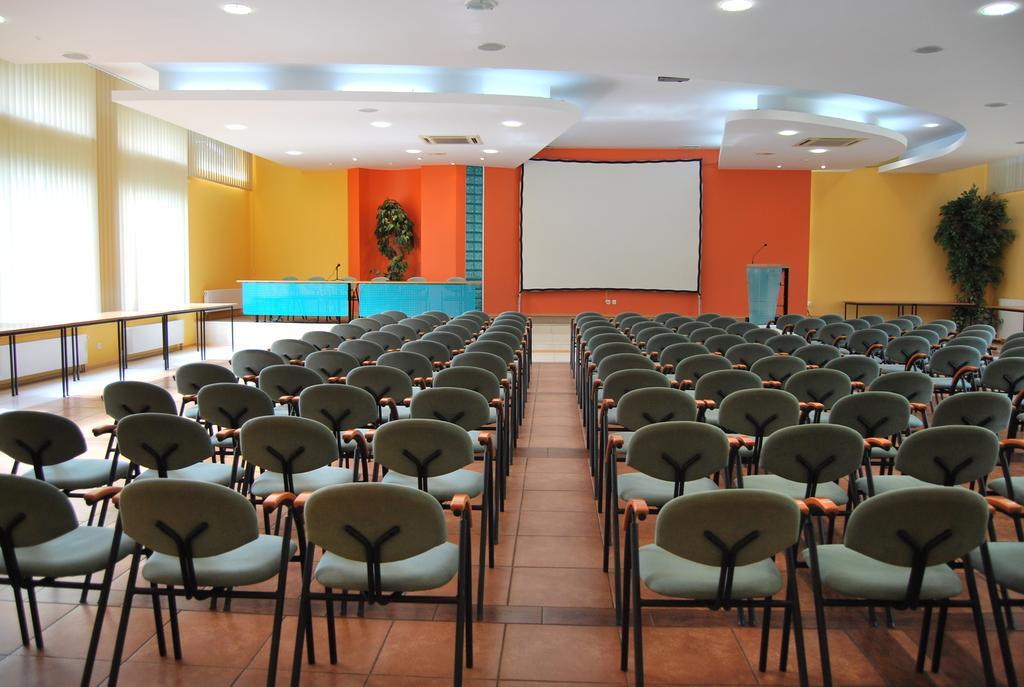 סטריקאו Hotel W Dobieszkowie מראה חיצוני תמונה