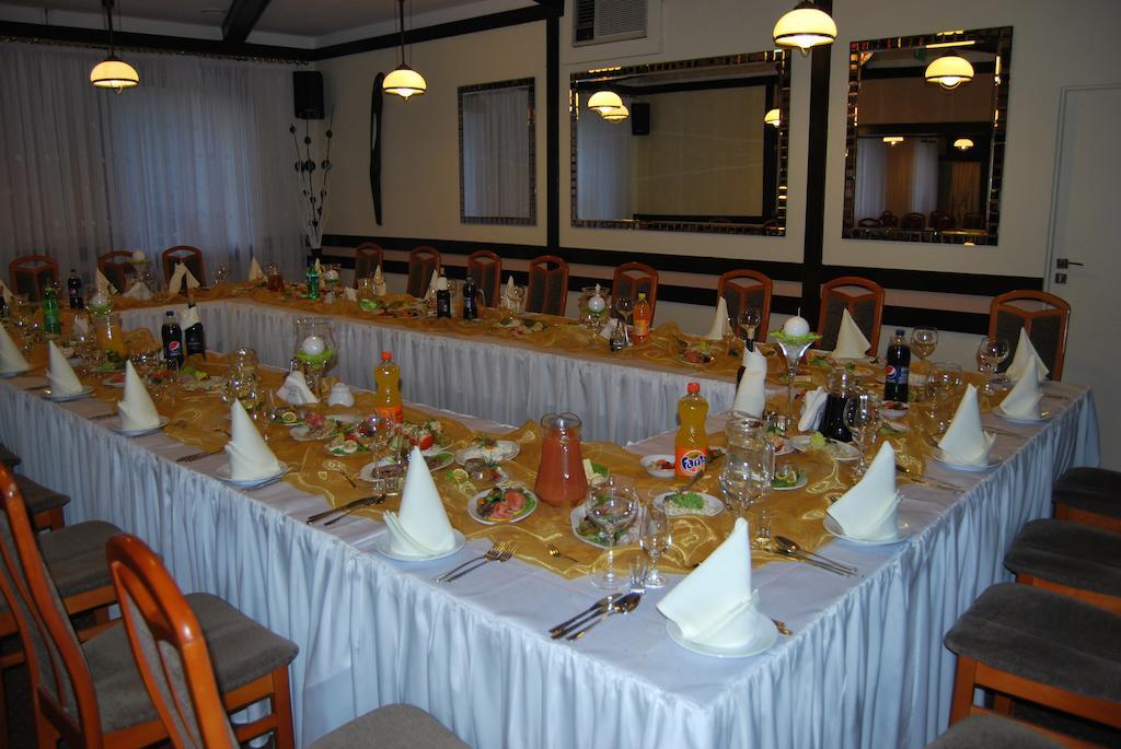 סטריקאו Hotel W Dobieszkowie מראה חיצוני תמונה