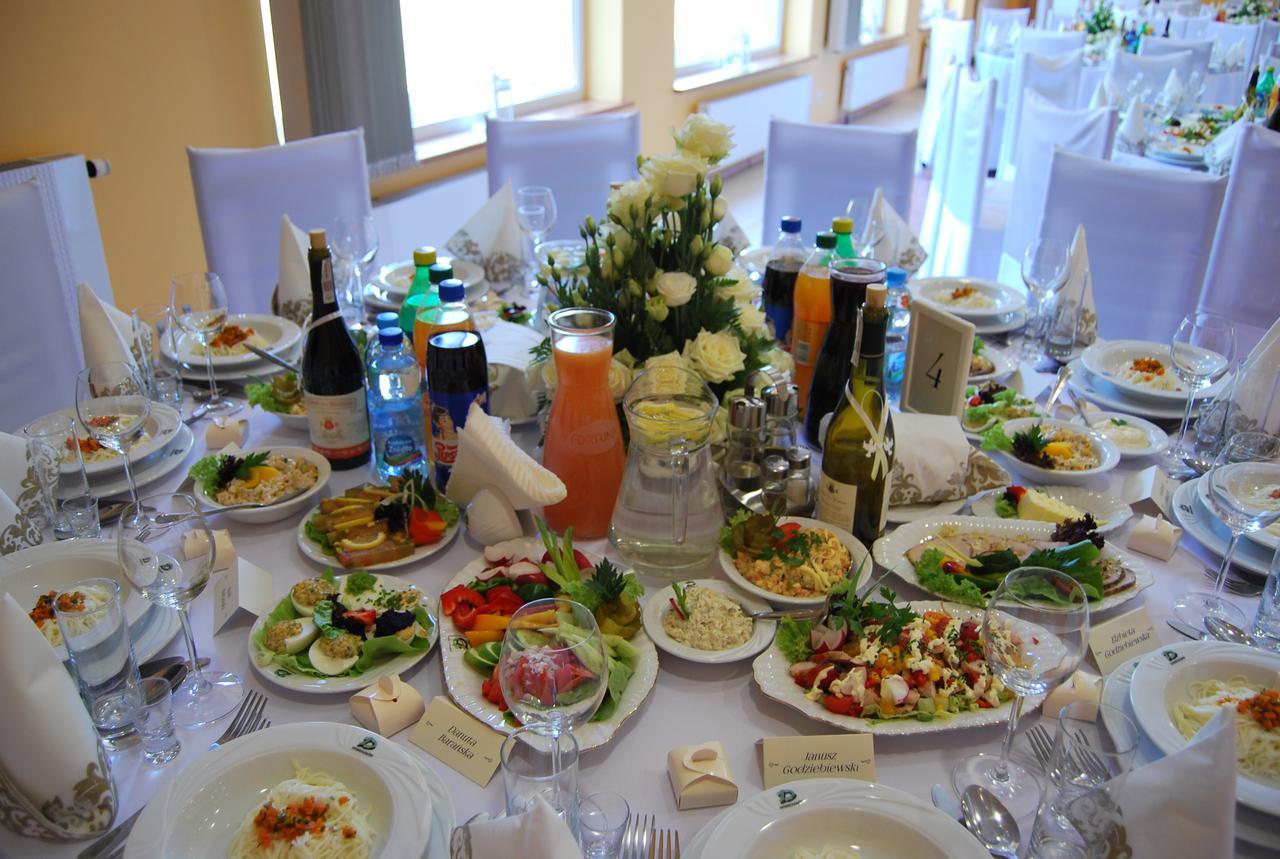 סטריקאו Hotel W Dobieszkowie מראה חיצוני תמונה
